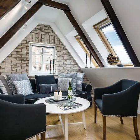 Elite Old Town Straganiarska * Danzica