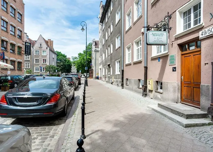 Elite Old Town Straganiarska *